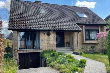 Haus Hamburg Wandsbek - 5 Zimmer, 138 m&sup2;, 2.800&euro; | Angebot:26034725