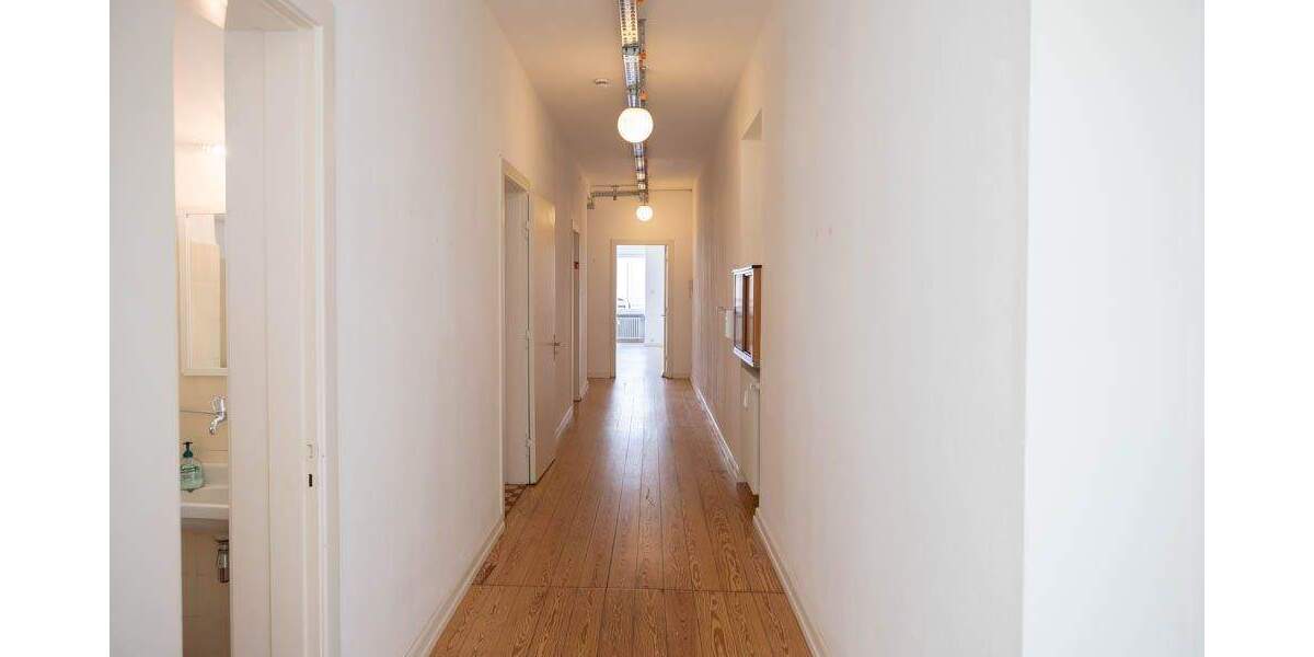 Gewerbeobjekt Elmshorn - 5 Zimmer, 237 m&sup2;, 2.370&euro; | Angebot:25668888