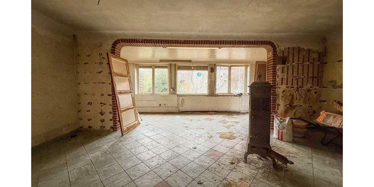 Doppelhaushälfte Hamburg Langenhorn - 3 Zimmer, 127 m&sup2;, 125.000&euro; | Angebot:25679203