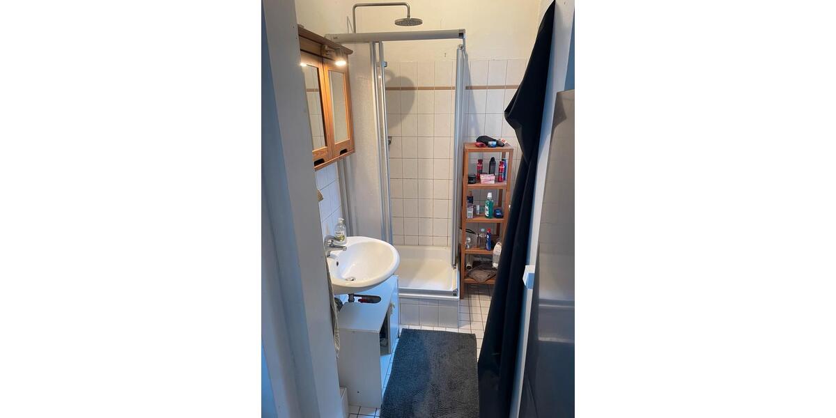 Etagenwohnung Hamburg Hamburg-Mitte - 4 Zimmer, 70 m&sup2;, 1.400&euro; | Angebot:25082200