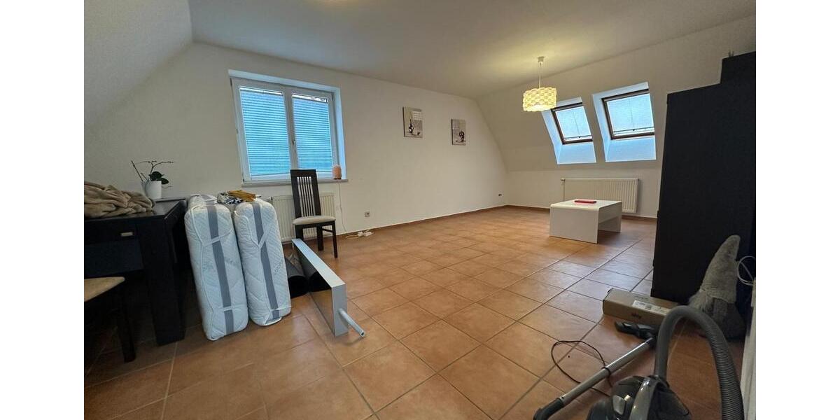 Dachgeschoßwohnung Bad Oldesloe - 2 Zimmer, 66 m&sup2;, 940&euro; | Angebot:25805776