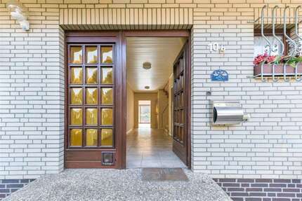 Haus Ahrensburg - 4 Zimmer, 120 m&sup2;, 450.000&euro; | Angebot:25815451