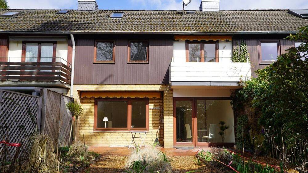 Reihenmittelhaus Hamburg Volksdorf - 4 Zimmer, 104 m&sup2;, 590.000&euro; | Angebot:26066531