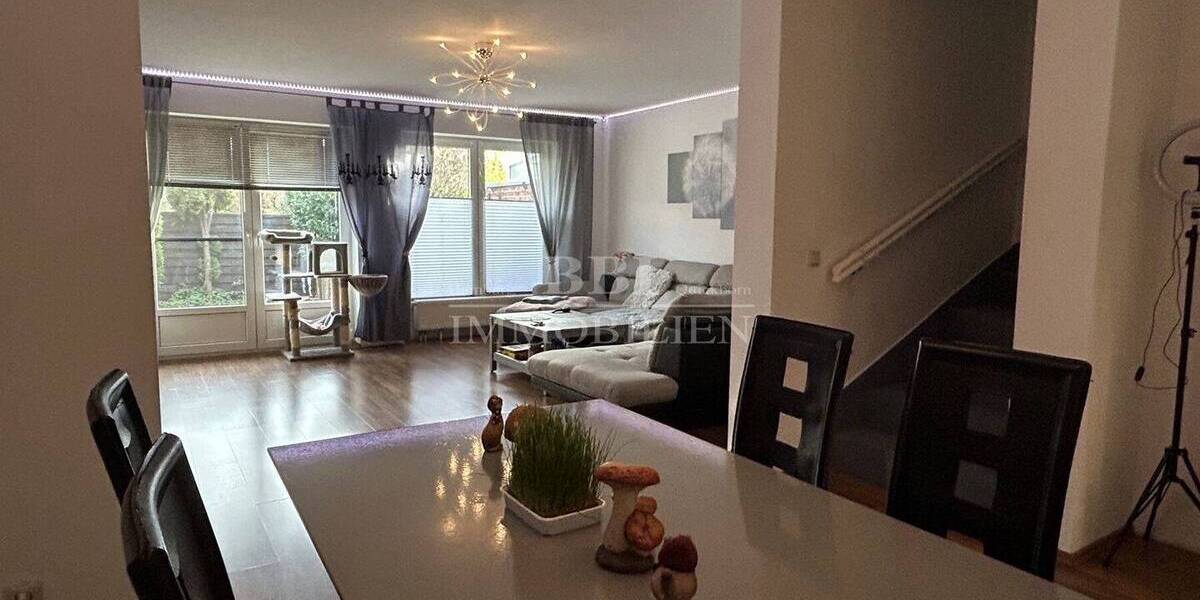 Reihenmittelhaus Ellerau - 4 Zimmer, 102 m&sup2;, 366.000&euro; | Angebot:25771557