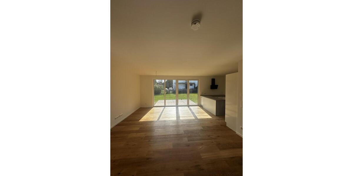 Etagenwohnung Hamburg Wandsbek - 4 Zimmer, 125 m&sup2;, 2.200&euro; | Angebot:24765536