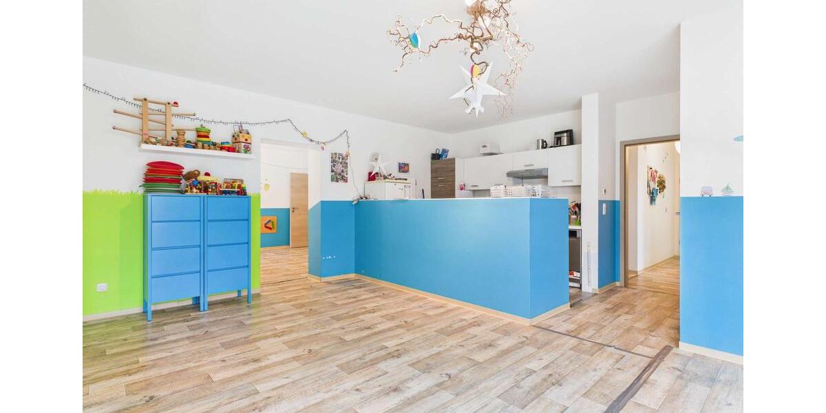 Etagenwohnung Lasbek - 6 Zimmer, 160 m&sup2;, 2.400&euro; | Angebot:25963322