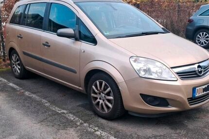 Opel Zafira 109.000 km 2.900 &euro; Hamburg 22179