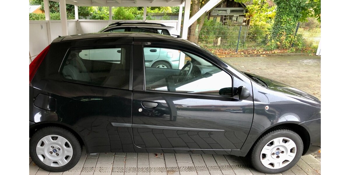 Fiat Punto 56.606 km 2.600 &euro; Henstedt-Ulzburg 24558