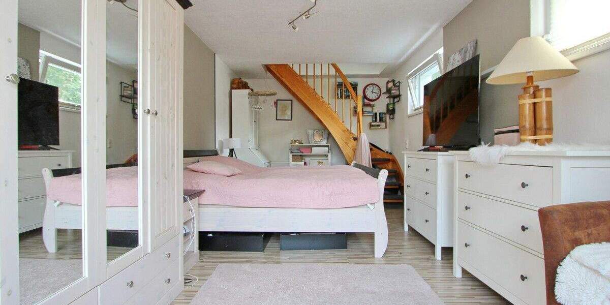 Mehrfamilienhaus, Wohnhaus Barmstedt - 9 Zimmer, 529.000&euro; | Angebot:25743513