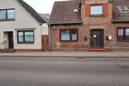 Haus Barmstedt - 2 Zimmer, 424 m&sup2;, 799.000&euro; | Angebot:26556704