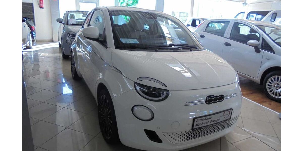 Fiat 500e 37.424 km 18.900 &euro; Hamburg 22043