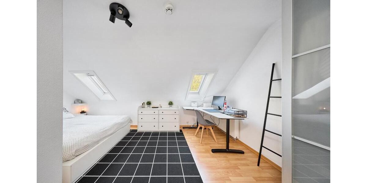 Dachgeschoßwohnung Stapelfeld - 3 Zimmer, 71 m&sup2;, 249.000&euro; | Angebot:27271011