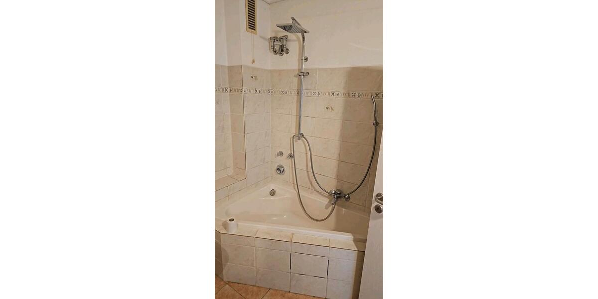 Dachgeschoßwohnung Ellerau - 3 Zimmer, 92 m&sup2;, 275.000&euro; | Angebot:27082825