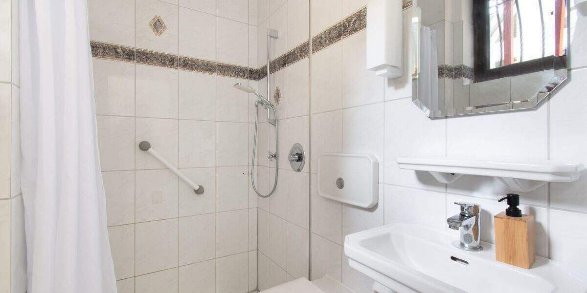 Mehrfamilienhaus, Wohnhaus Hamburg Wellingsbüttel - 5 Zimmer, 210 m&sup2;, 1.250.000&euro; | Angebot:25799180