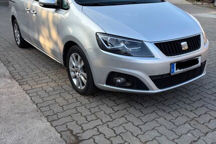 Seat Alhambra 228.000 km 10.899 &euro; Uetersen 25436