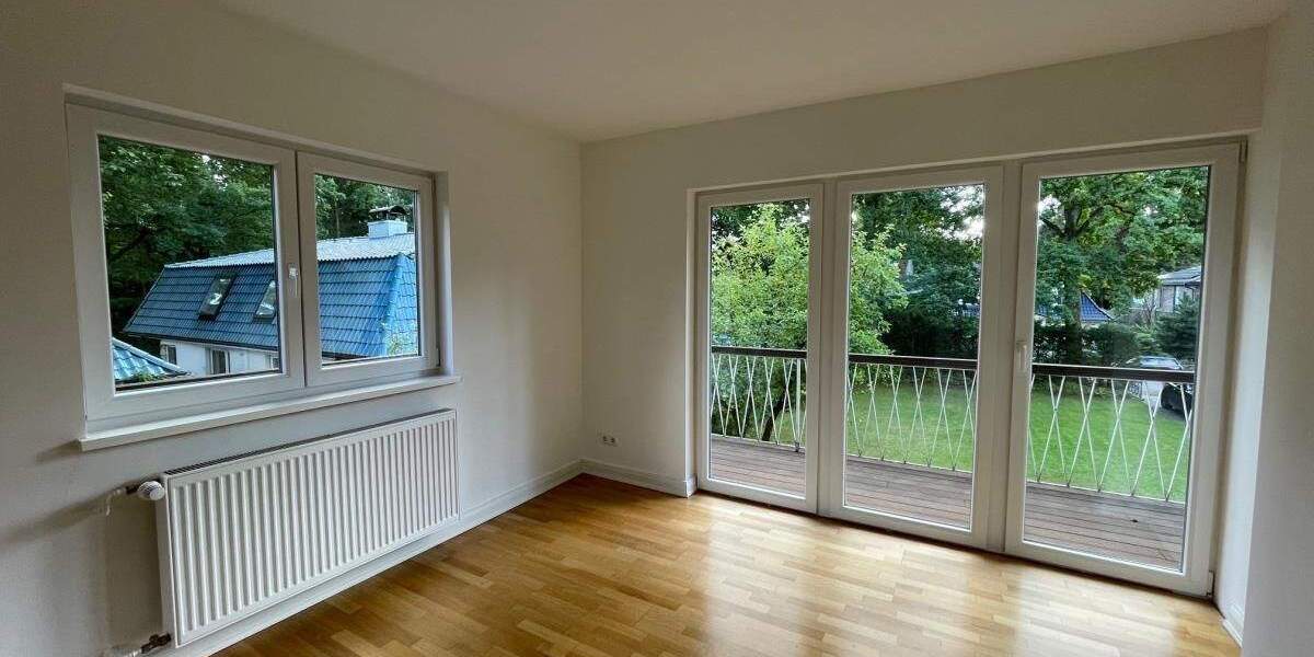 Mehrfamilienhaus, Wohnhaus Hamburg Volksdorf - 7 Zimmer, 247 m&sup2;, 2.890&euro; | Angebot:25879704