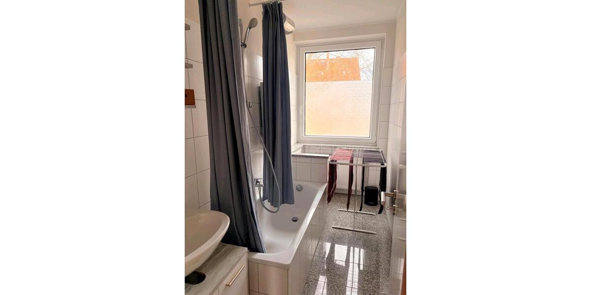 Etagenwohnung Hamburg Wandsbek - 3 Zimmer, 77 m&sup2;, 2.400&euro; | Angebot:25866873