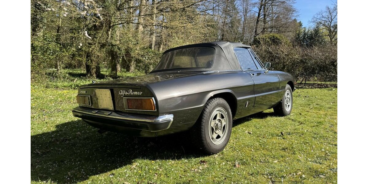 Alfa Romeo Spider 2000 1. Hand, so nicht wieder zu bekommen 85.560 km 24.999 &euro; Hamburg 22339