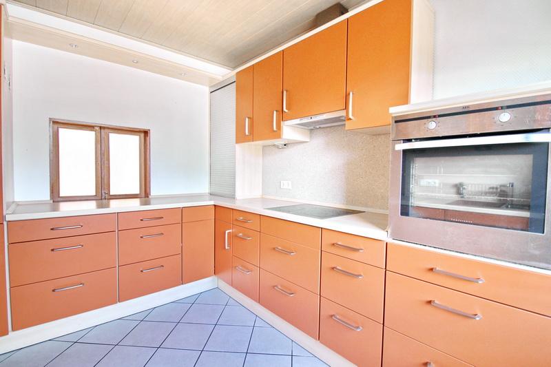 !! Toplage mit Gewinn !! Großzügiges Zwei-Familienhaus mit hohem Wertsteigerungspotential !! - Mehrfamilienhaus, Wohnhaus Alveslohe | Angebot:25883192