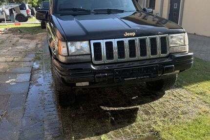 Jeep Grand Cherokee 221.234 km 6.999 &euro; Bebensee 23816