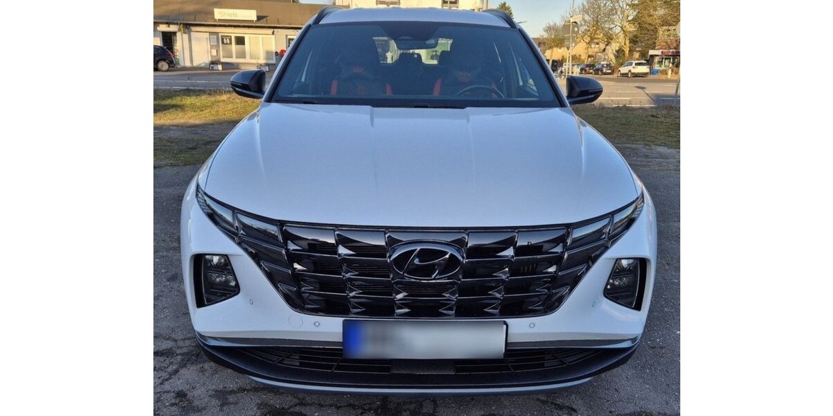 Hyundai Tucson 19.500 km 28.500 &euro; Hamburg 20038