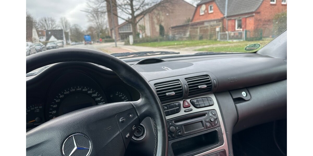 Mercedes-Benz C 180 230.000 km 1.850 &euro; Hamburg 20038