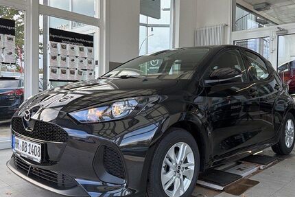 Mazda 2 Hybrid 2.671 km 24.950 &euro; Hamburg 22761