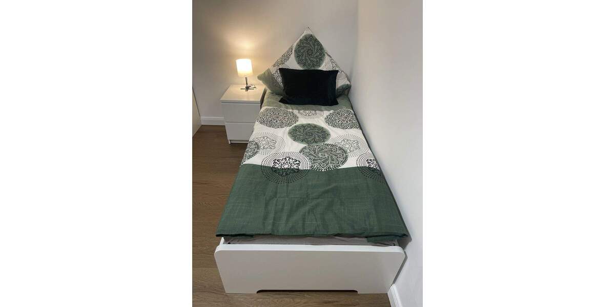 Etagenwohnung Hamburg Rahlstedt - 5 Zimmer, 120 m&sup2;, 3.890&euro; | Angebot:25657547