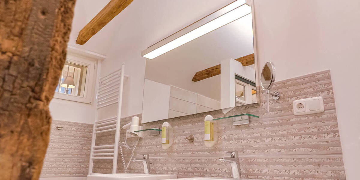 Mehrfamilienhaus, Wohnhaus Jork - 8 Zimmer, 360 m&sup2;, 769.000&euro; | Angebot:25738609