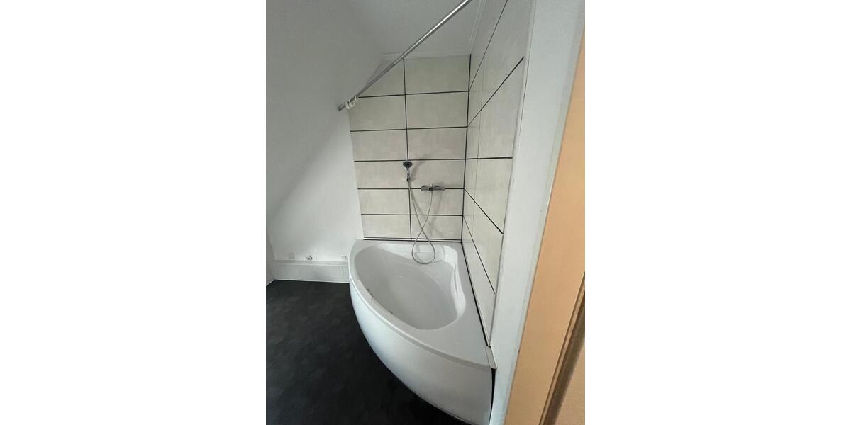 Dachgeschoßwohnung Bargfeld-Stegen Stegen - 4 Zimmer, 89 m&sup2;, 1.100&euro; | Angebot:24623629