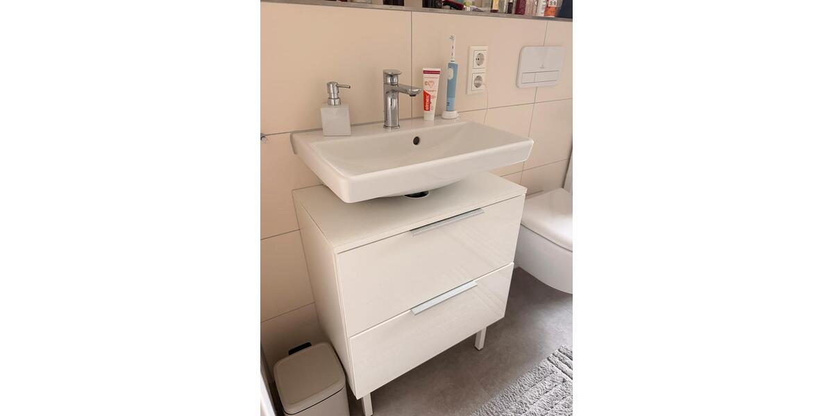 Etagenwohnung Hamburg Hamburg-Mitte - 2 Zimmer, 65 m&sup2;, 1.000&euro; | Angebot:25962055