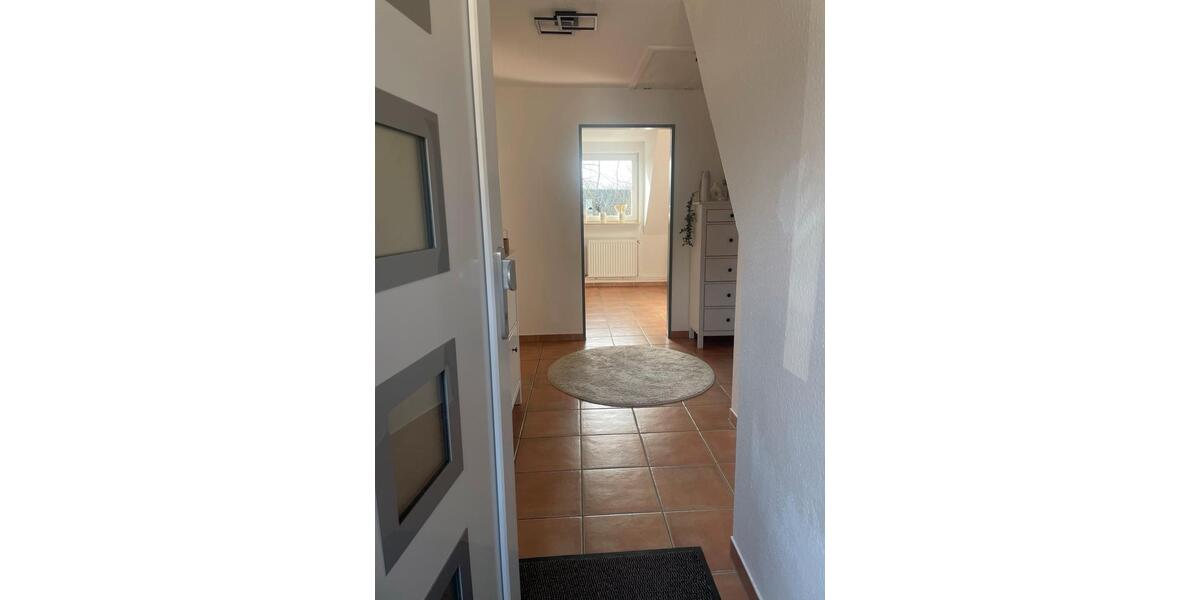 Dachgeschoßwohnung Reinbek - 3 Zimmer, 80 m&sup2;, 980&euro; | Angebot:25583184