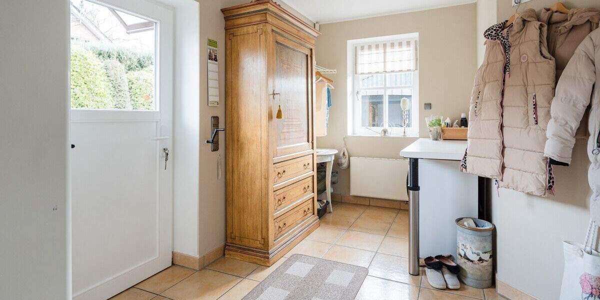 Einfamilienhaus Rellingen - 5 Zimmer, 243 m&sup2;, 1.399.000&euro; | Angebot:25700620