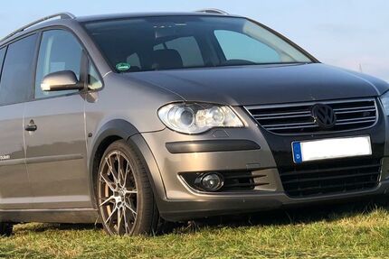 VW Touran 260.900 km 6.000 &euro; Bargfeld-Stegen 23863