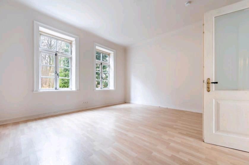 Erdgeschoßwohnung Pinneberg - 5 Zimmer, 153 m&sup2;, 1.800&euro; | Angebot:25872551