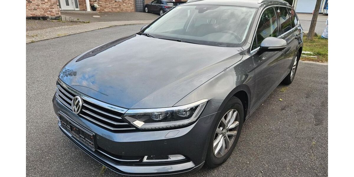 VW Passat Variant 191.000 km 11.999 &euro; Bargteheide bei Hamburg 22941