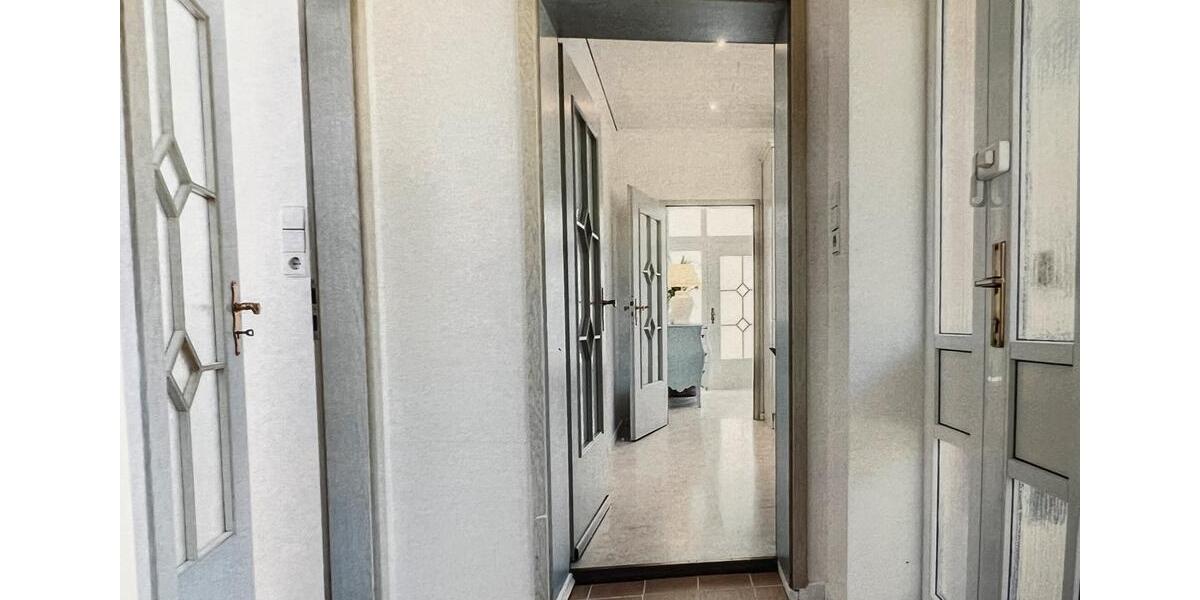 Etagenwohnung Reinbek - 5 Zimmer, 141 m&sup2;, 1.800&euro; | Angebot:25319833