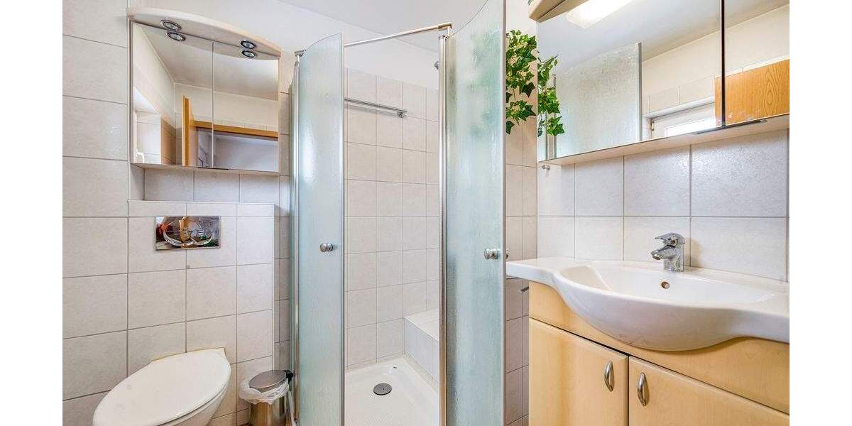 Mehrfamilienhaus, Wohnhaus Hamburg - Eißendorf Eißendorf - 6 Zimmer, 179 m&sup2;, 775.000&euro; | Angebot:25729482