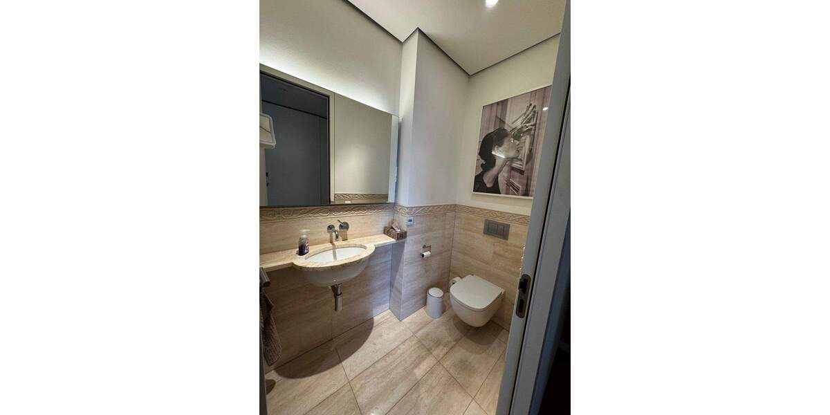 Etagenwohnung Hamburg HafenCity - 2 Zimmer, 133 m&sup2;, 2.500&euro; | Angebot:25693978