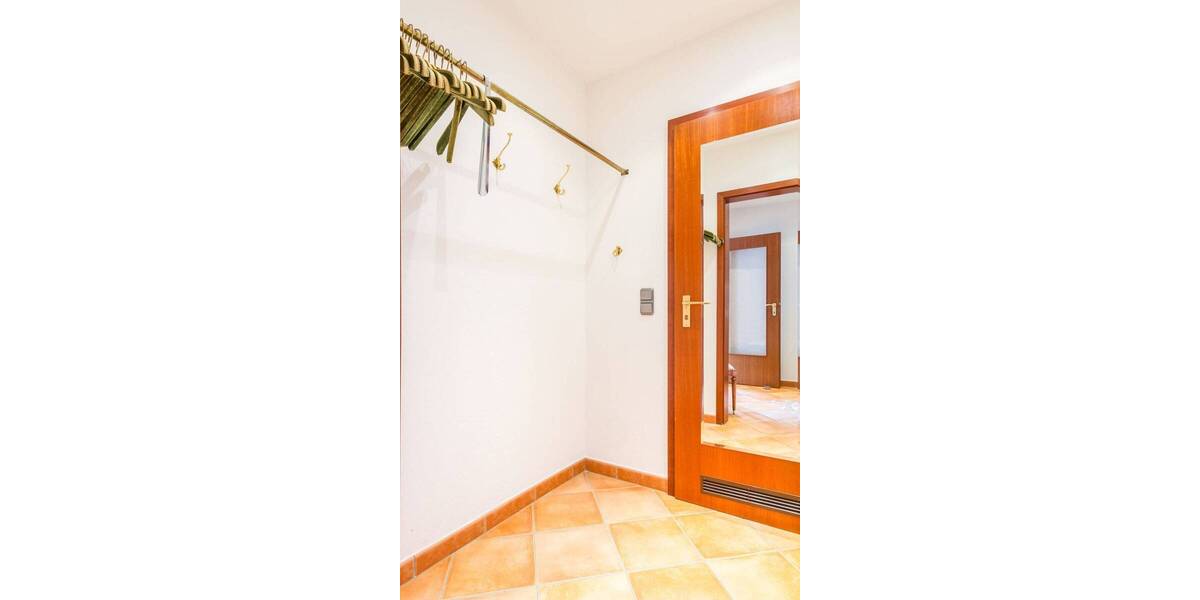 Etagenwohnung Hamburg Poppenbüttel - 5 Zimmer, 145 m&sup2;, 495.000&euro; | Angebot:25698610