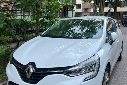Renault Clio 72.000 km 12.400 &euro; Hamburg 22307