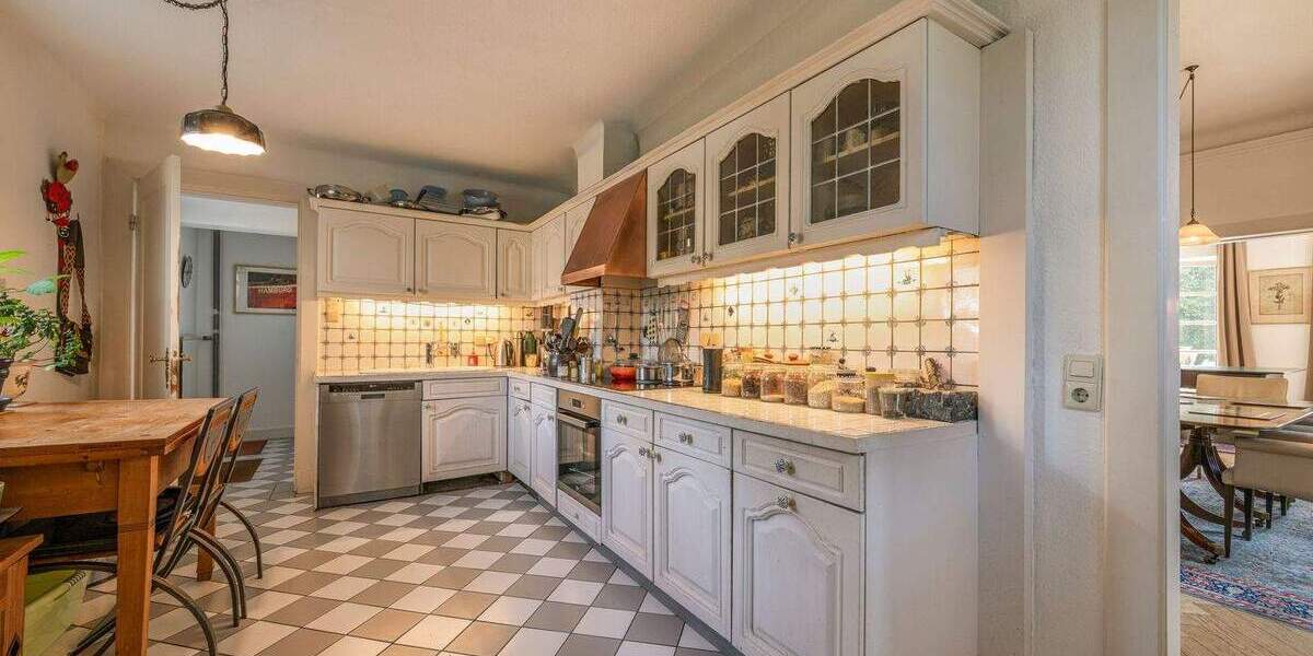 Einfamilienhaus Hamburg Osdorf - 8 Zimmer, 300 m&sup2;, 2.300.000&euro; | Angebot:25863245