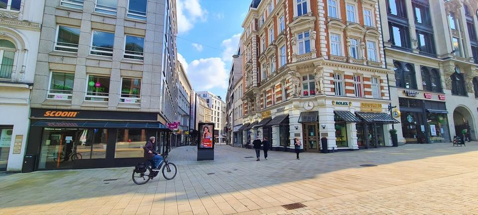 Dachgeschoßwohnung Hamburg Hamburg-Mitte - 1 Zimmer, 50 m&sup2;, 1.326&euro; | Angebot:25627388