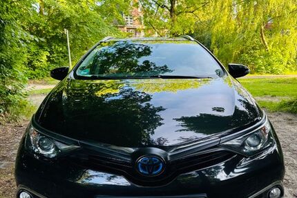 Toyota Auris 135.000 km 13.600 &euro; Hamburg 22761