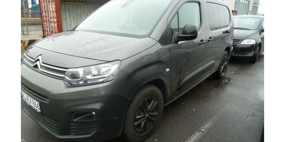 Citroen Berlingo 65.300 km 20.700 &euro; Hamburg 21073