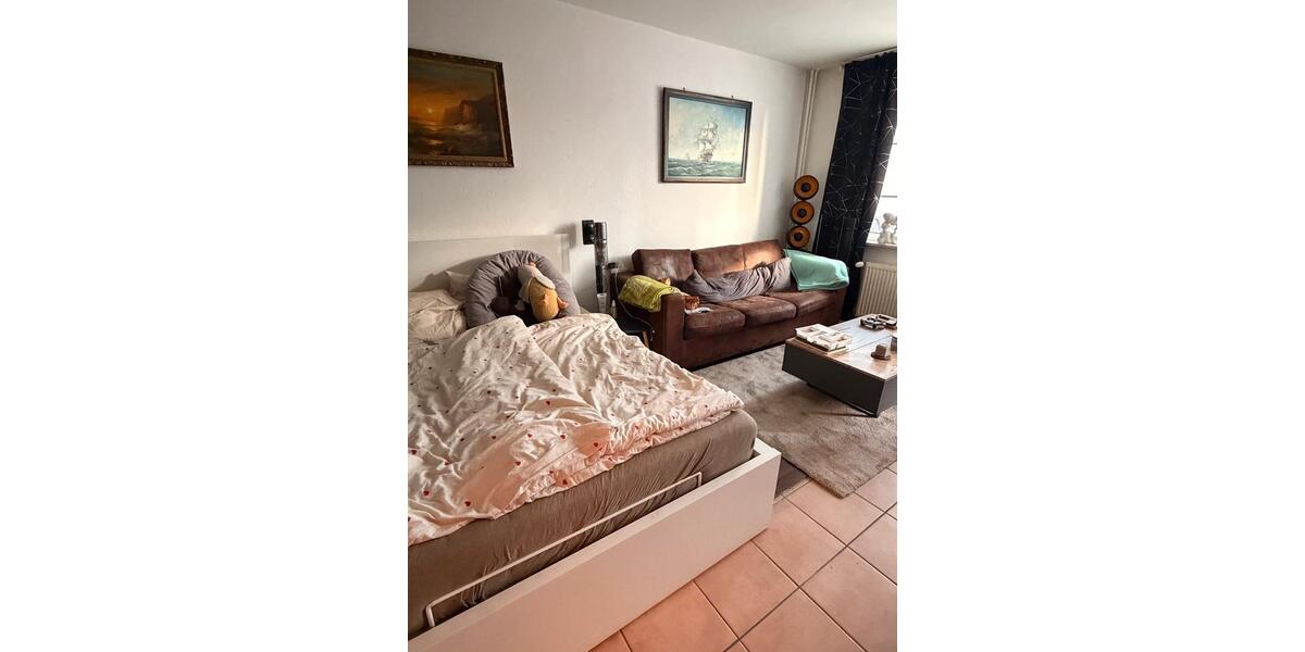 Etagenwohnung Hamburg Eimsbüttel - 1 Zimmer, 37 m&sup2;, 560&euro; | Angebot:25428324