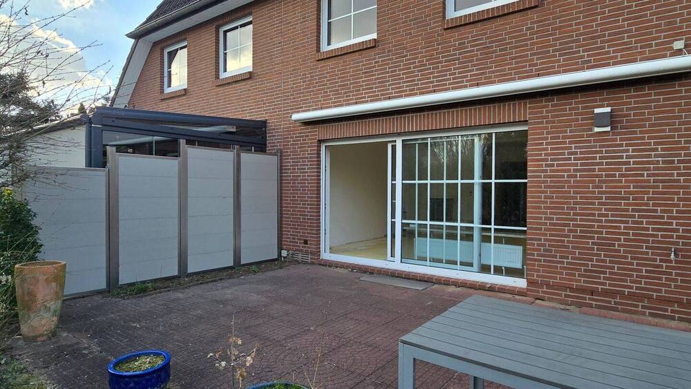 Doppelhaushälfte Hamburg Rahlstedt - 3 Zimmer, 110 m&sup2;, 1.639&euro; | Angebot:25969677