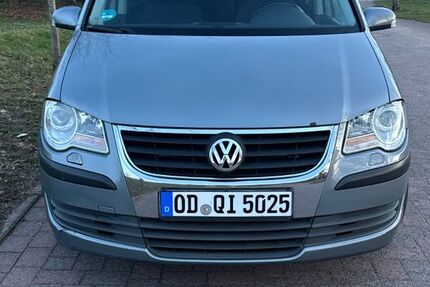 VW Touran 299.999 km 3.250 &euro; Ahrensburg 22926