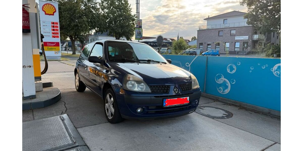 Renault Clio 160.000 km 799 &euro; Hamburg 22307