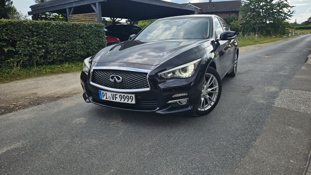 INFINITI Q50 296.000 km 7.449 &euro; Borstel Hohenraden 25494